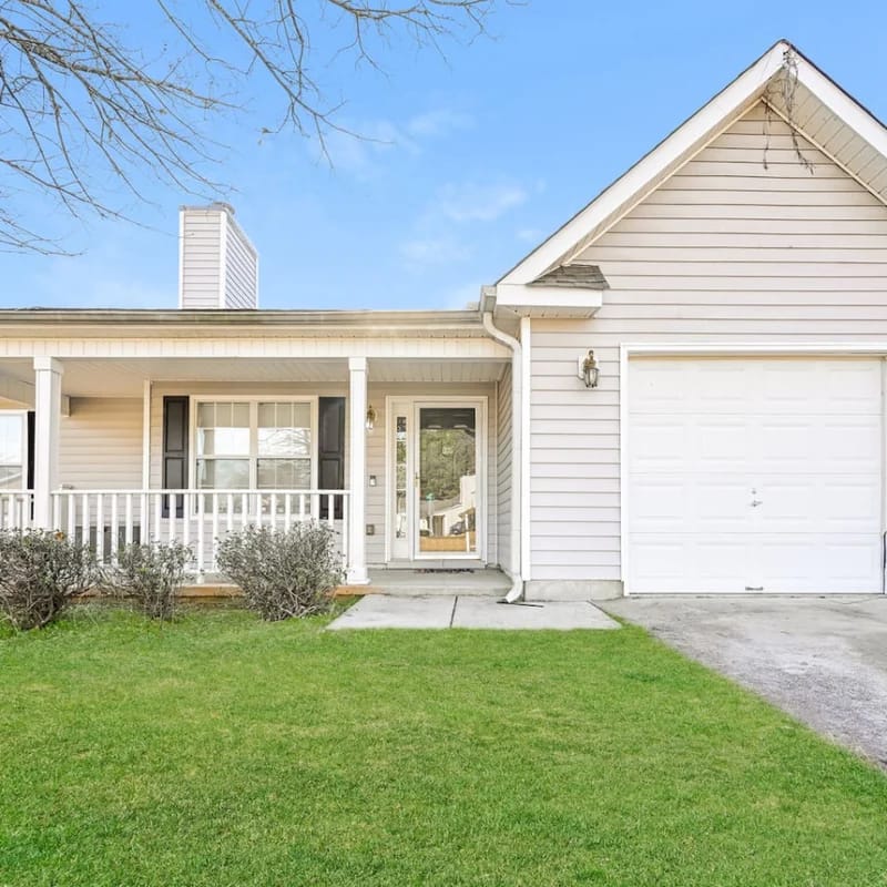 Sleek Home, WiFi, Pet-Friendly, Near Arabia Mtn